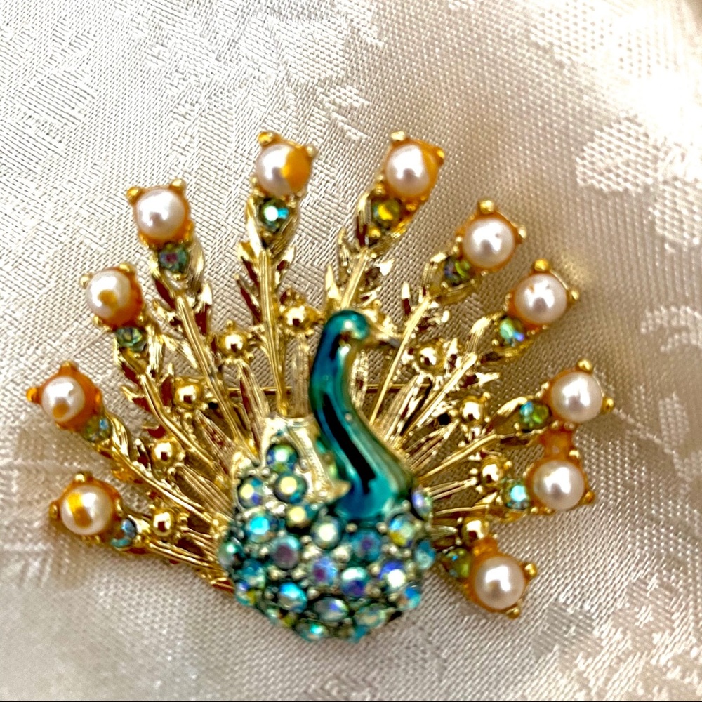 Elegant Gold and Green Peacock Brooch